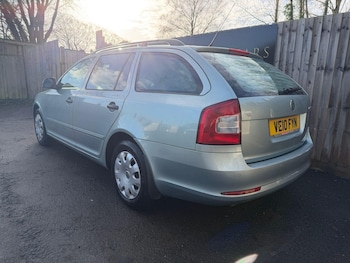 Used Skoda Octavia 2010 for sale - 77081410: Photo