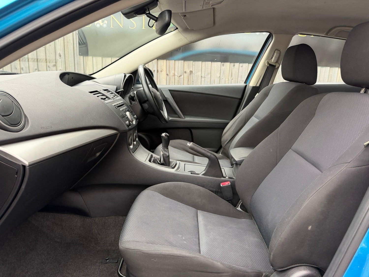 Used Mazda Mazda3 2010 for sale - 76608541: Photo 11