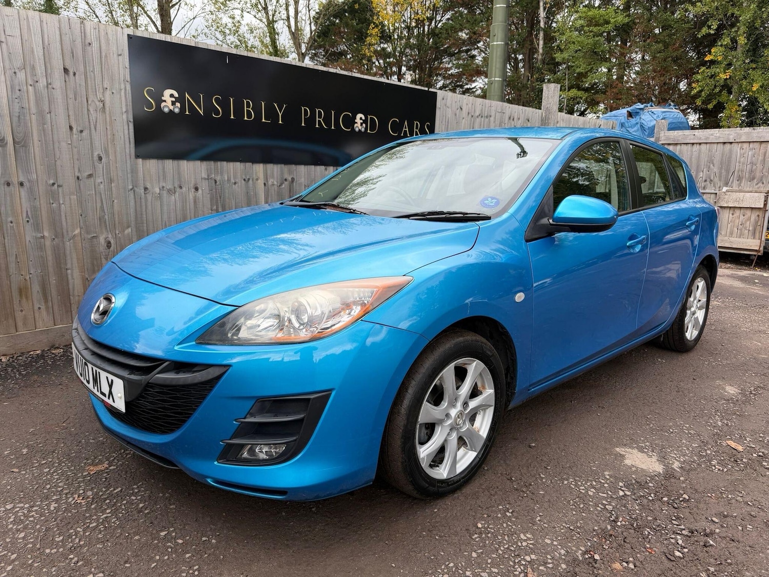 Used Mazda Mazda3 2010 for sale - 76608541: Photo 2