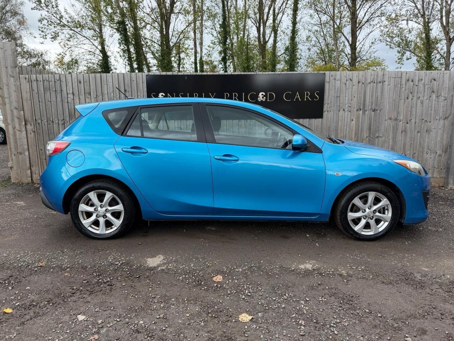 Used Mazda Mazda3 2010 for sale - 76608541: Photo 6