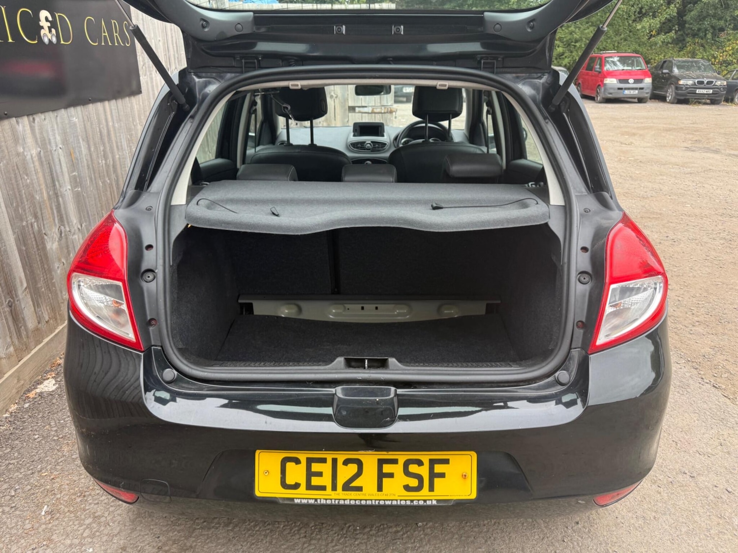 Used Renault Clio 2012 for sale - 76608583: Photo 12