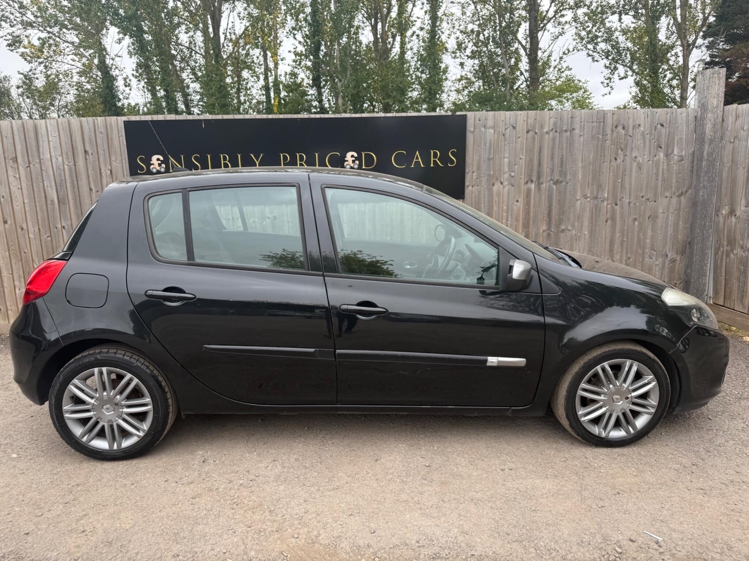 Used Renault Clio 2012 for sale - 76608583: Photo 7