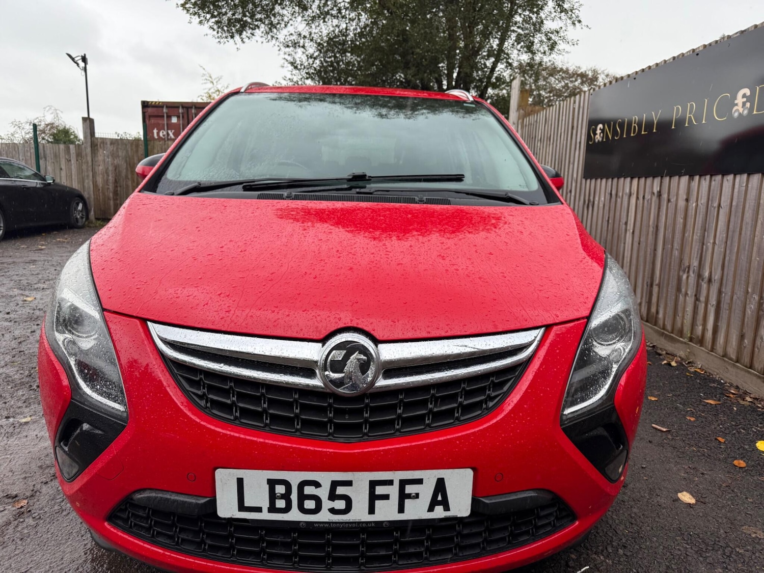 Used Vauxhall Zafira Tourer 2016 for sale - 76608528: Photo 2