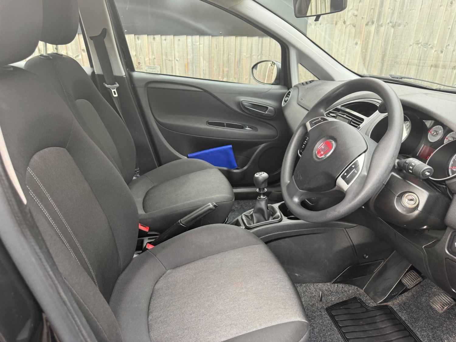 Used Fiat Punto 2017 for sale - 76607291: Photo 10