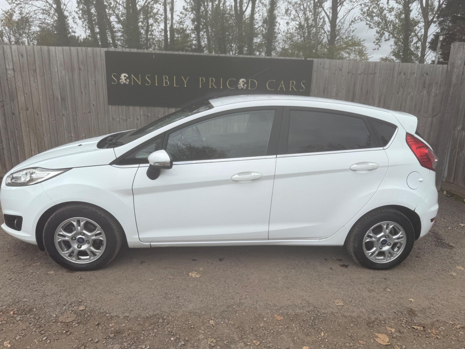 Used Ford Fiesta 2013 for sale - 76608498: Photo 5
