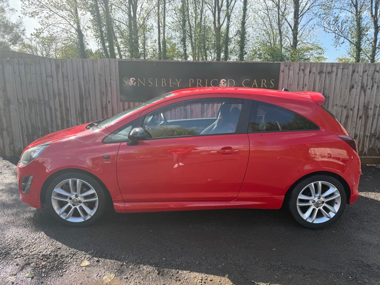 Used Vauxhall Corsa 2012 for sale - 76607190: Photo 5