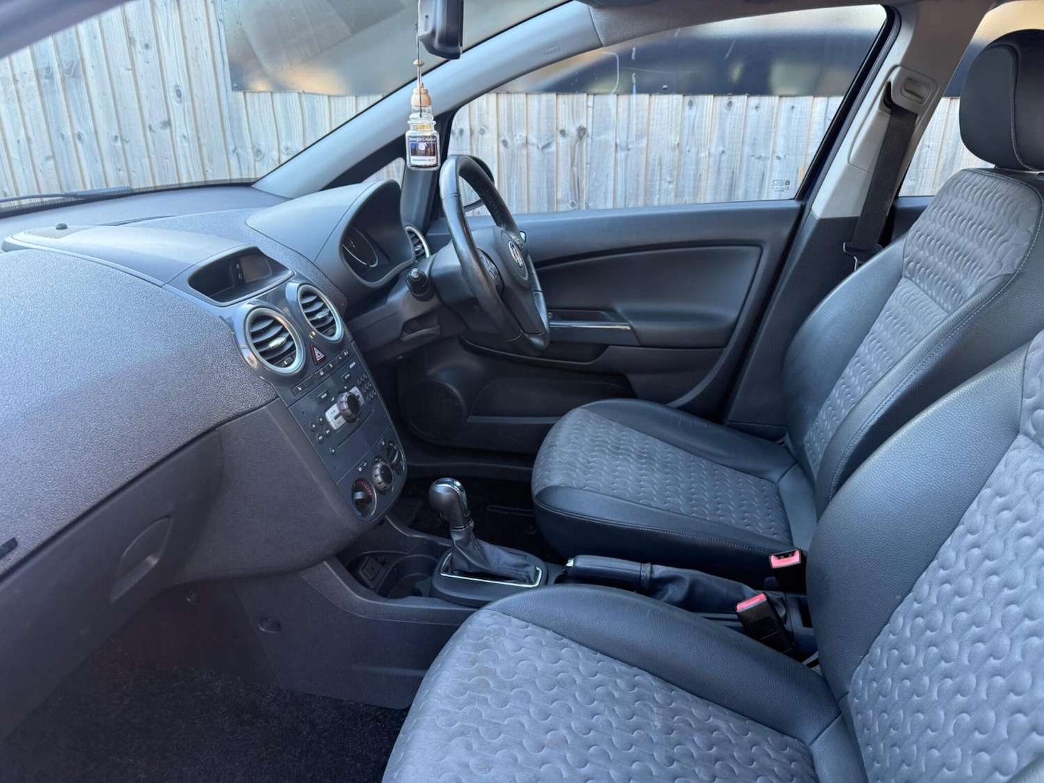 Used Vauxhall Corsa 2011 for sale - 77098122: Photo 13