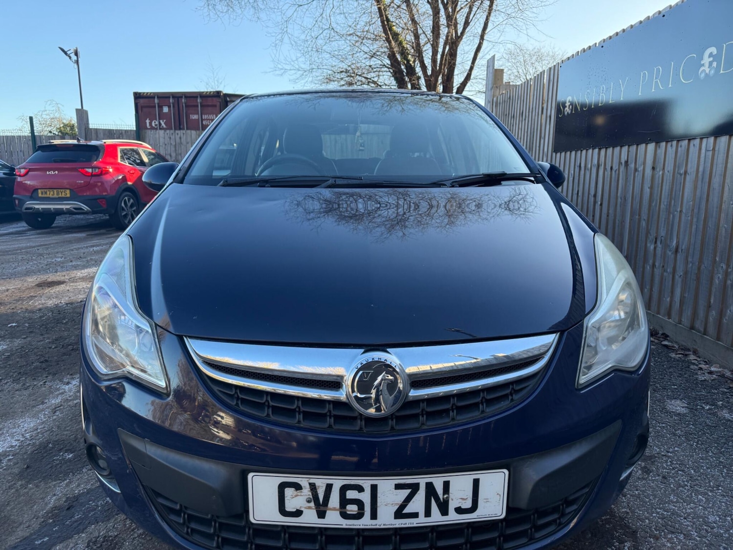 Used Vauxhall Corsa 2011 for sale - 77098122: Photo 2