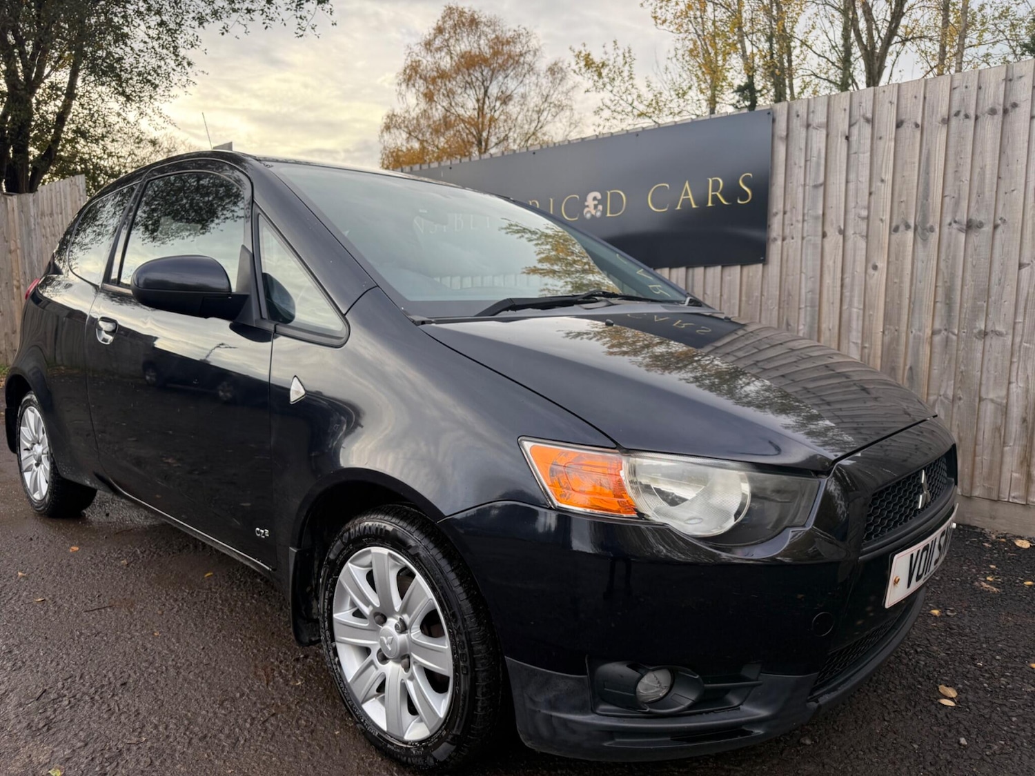 Used Mitsubishi Colt 2011 for sale - 76607404: Photo 1