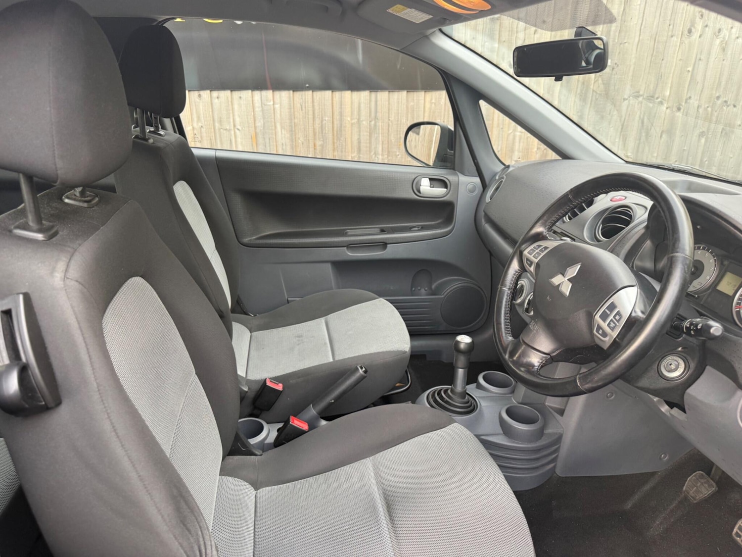 Used Mitsubishi Colt 2011 for sale - 76607404: Photo 9