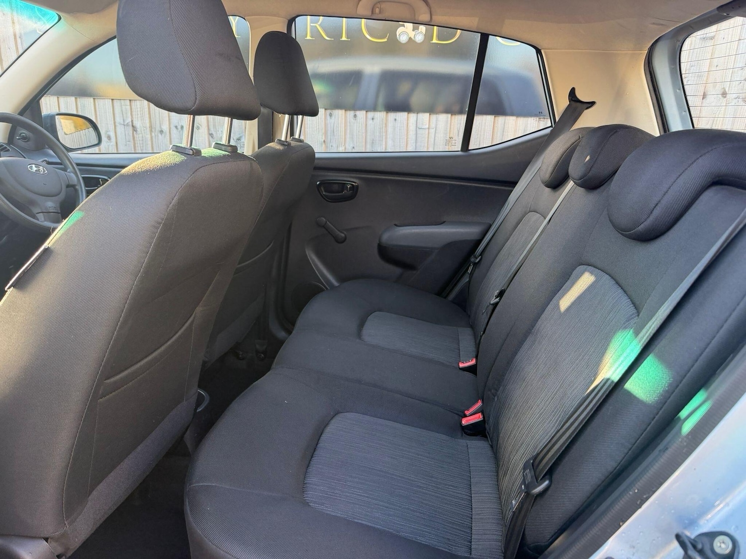 Used Hyundai i10 2011 for sale - 76727181: Photo 12