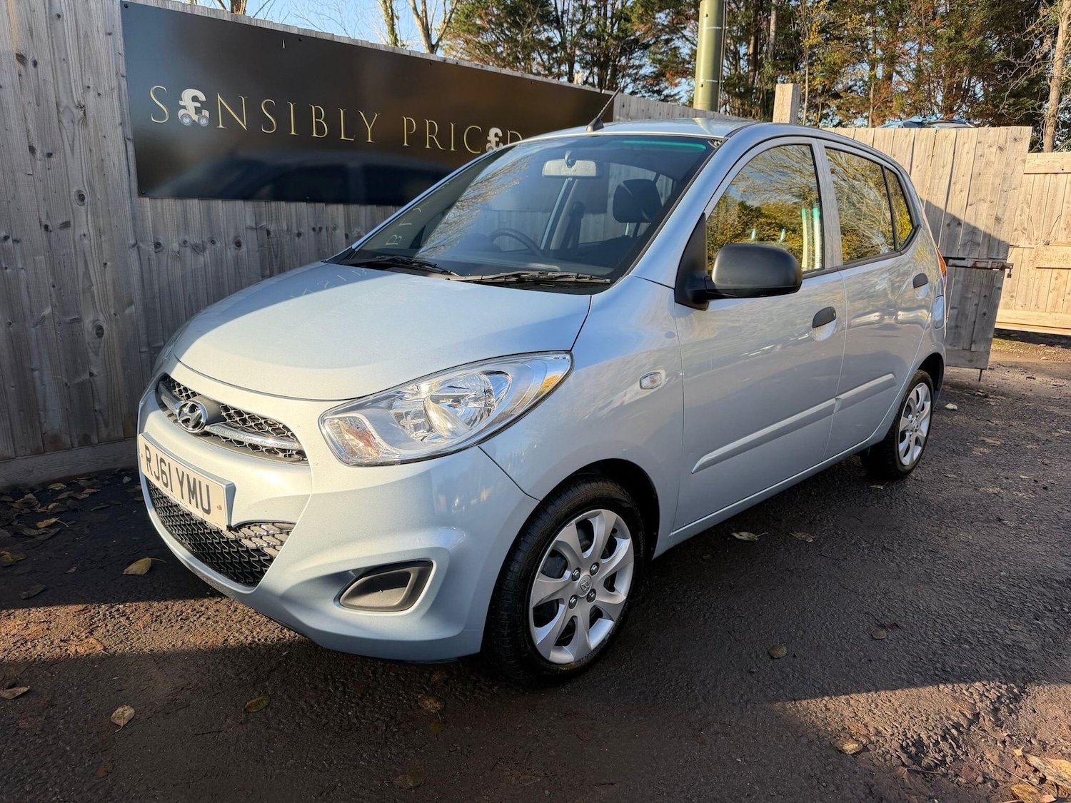 Used Hyundai i10 2011 for sale - 76727181: Photo 3