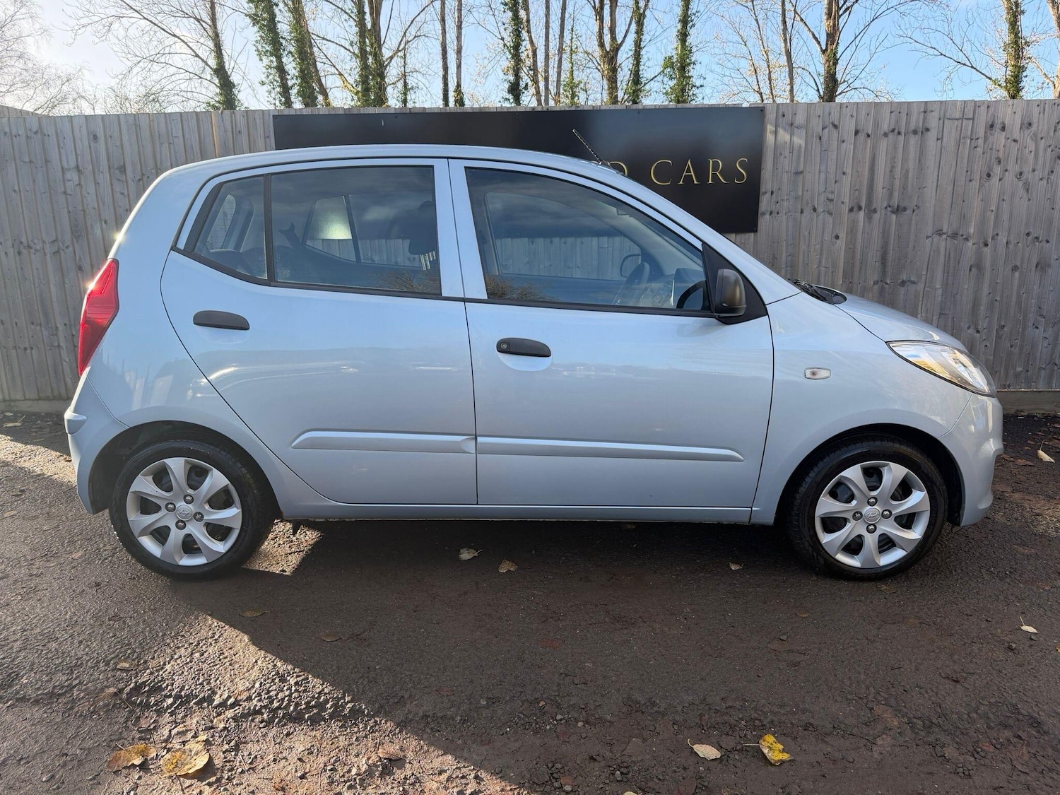 Used Hyundai i10 2011 for sale - 76727181: Photo 8