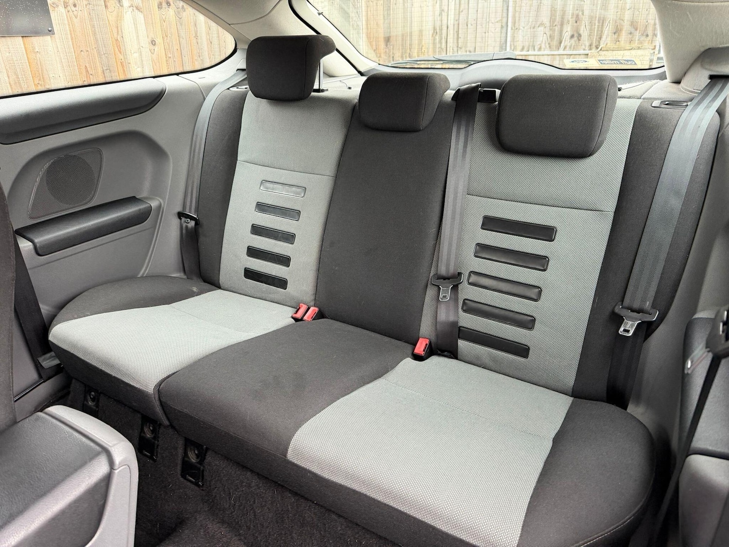 Used Ford Focus 2010 for sale - 76743135: Photo 11