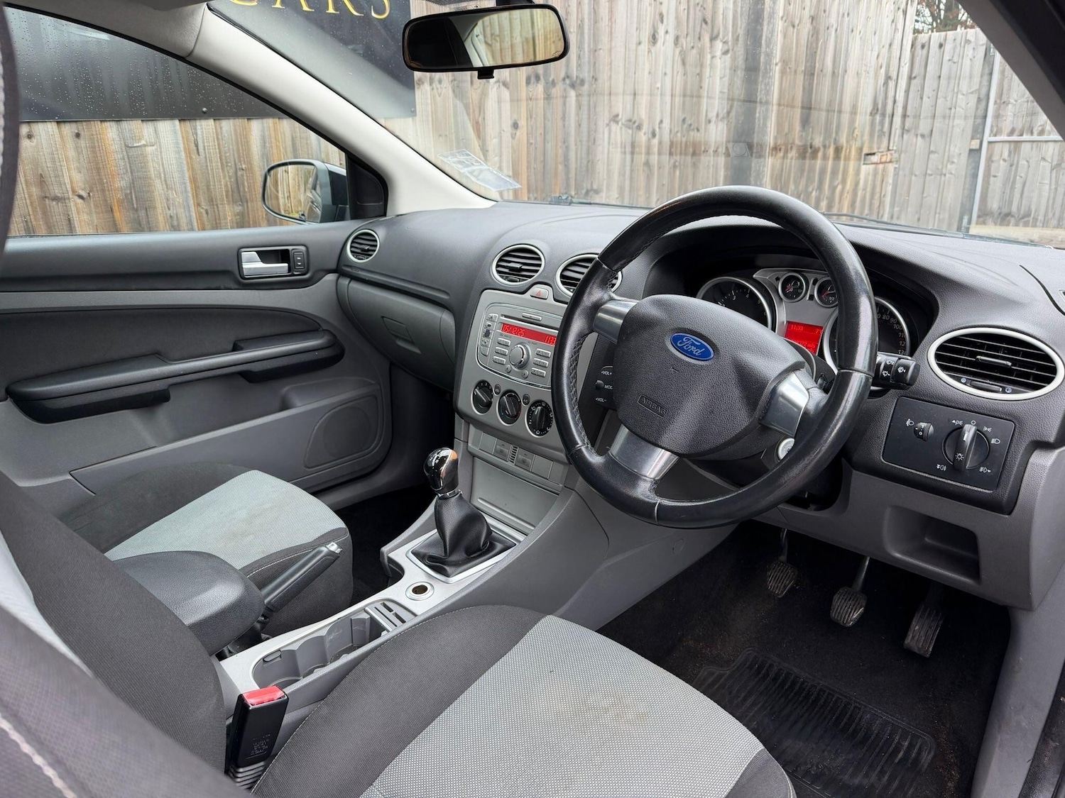 Used Ford Focus 2010 for sale - 76743135: Photo 8