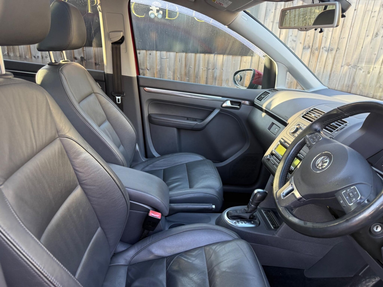 Used Volkswagen Touran for sale - 77162743: Photo 11