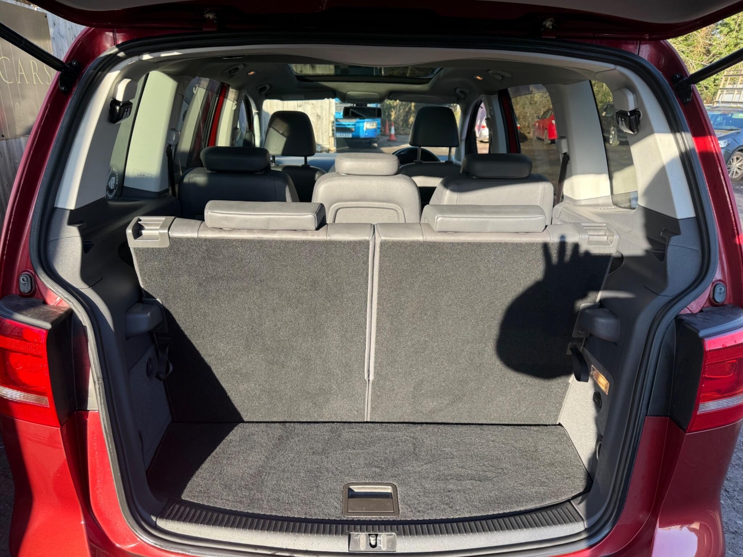 Used Volkswagen Touran for sale - 77162743: Photo 16