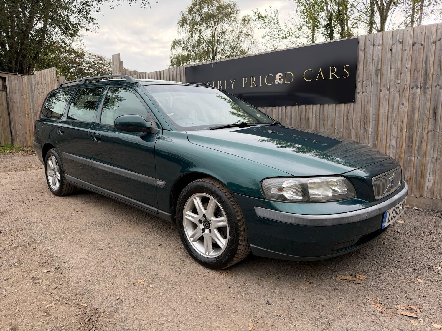 Used Volvo V70 2002 for sale - 76608473: Photo 1