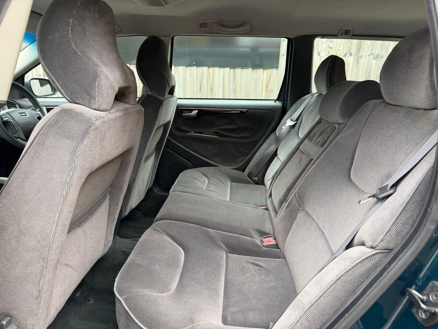 Used Volvo V70 2002 for sale - 76608473: Photo 11