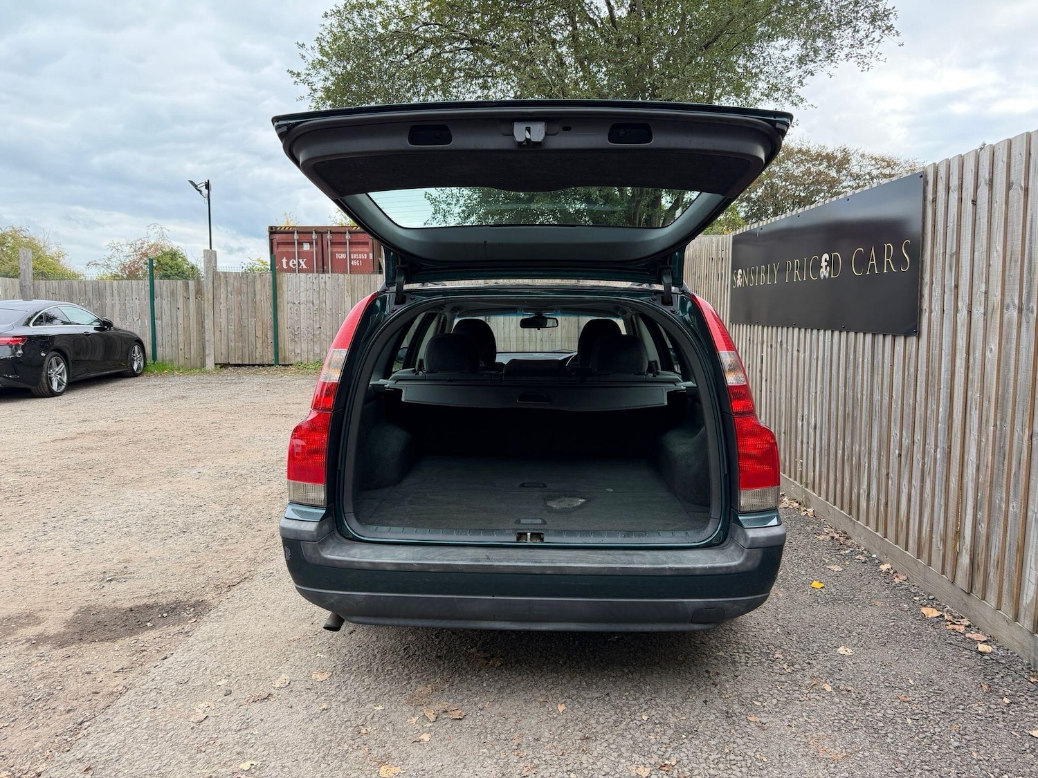 Used Volvo V70 2002 for sale - 76608473: Photo 13