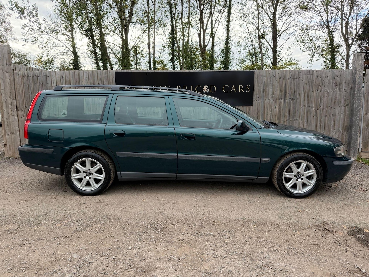 Used Volvo V70 2002 for sale - 76608473: Photo 7