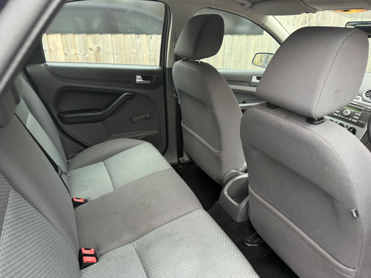 Used Ford Focus 2005 for sale - 76608335: Photo 11