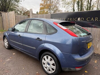 Used Ford Focus 2005 for sale - 76608335: Photo