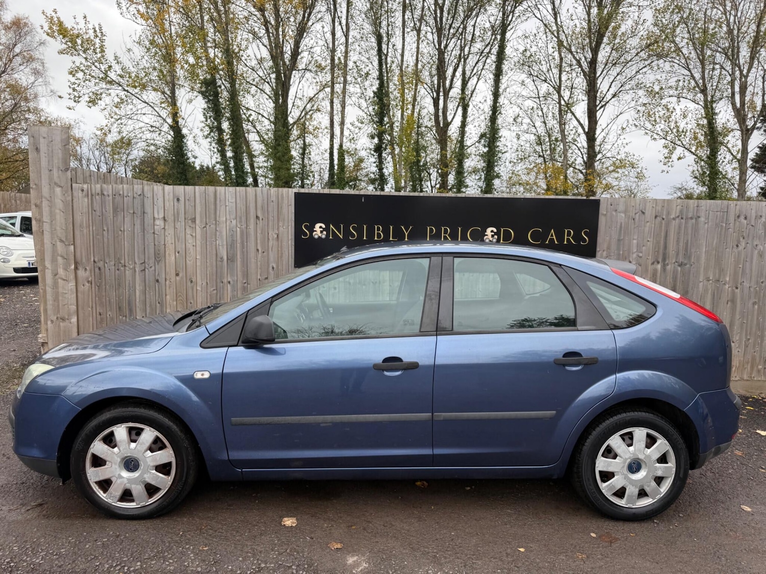Used Ford Focus 2005 for sale - 76608335: Photo 5