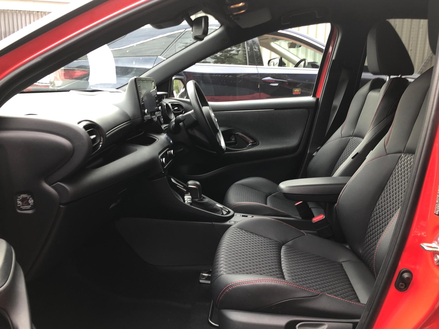 Used Toyota Yaris 2020 for sale - 76139821: Photo 12