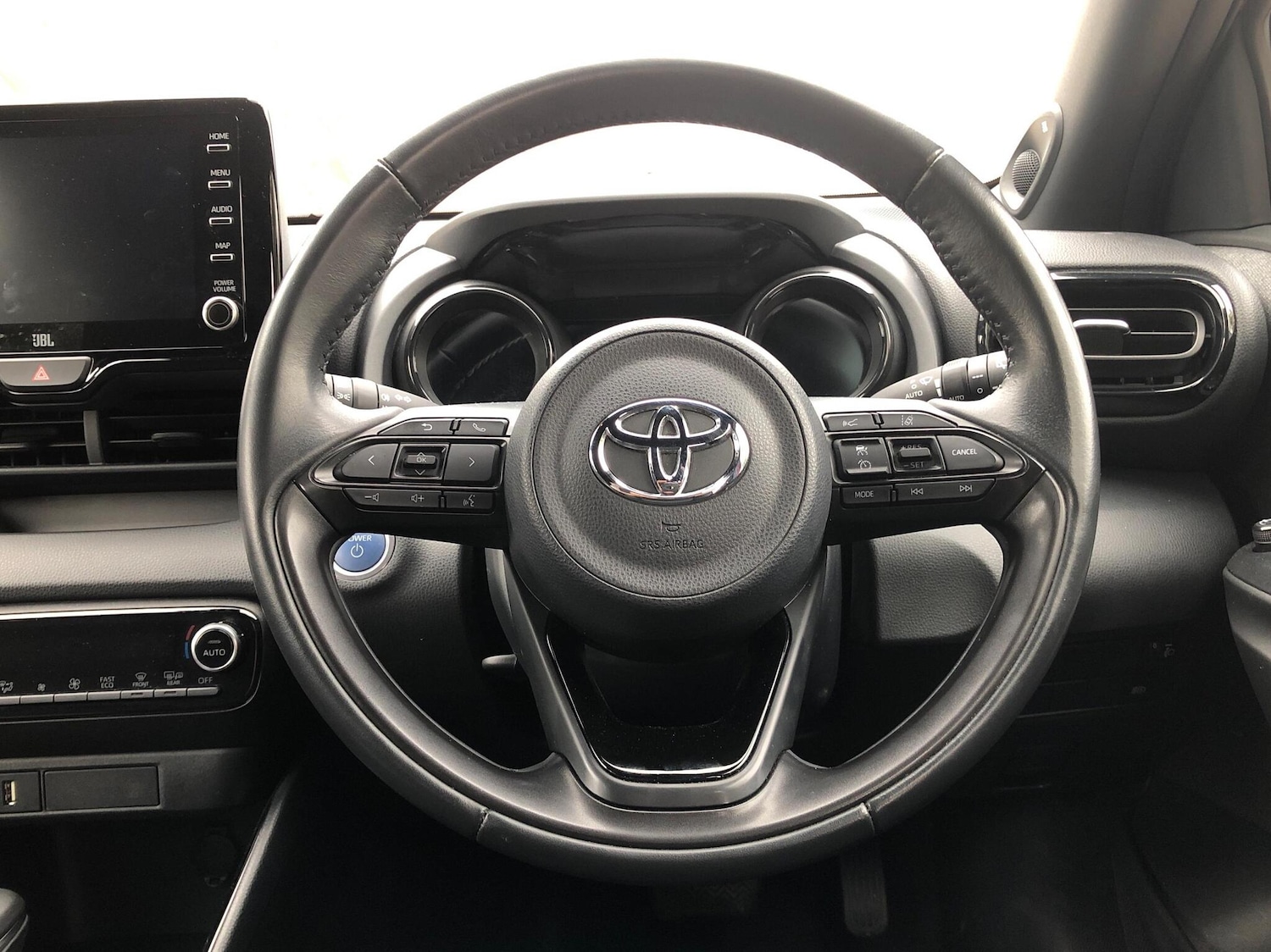 Used Toyota Yaris 2020 for sale - 76139821: Photo 8