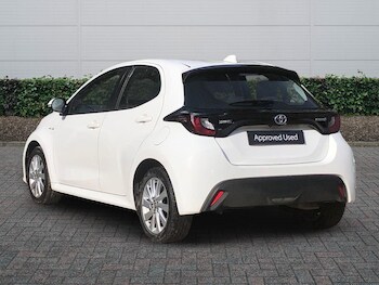 Used Toyota Yaris 2021 for sale - 78350910: Photo