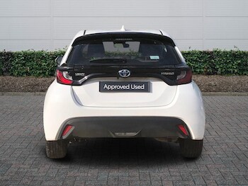 Used Toyota Yaris 2021 for sale - 78350910: Photo