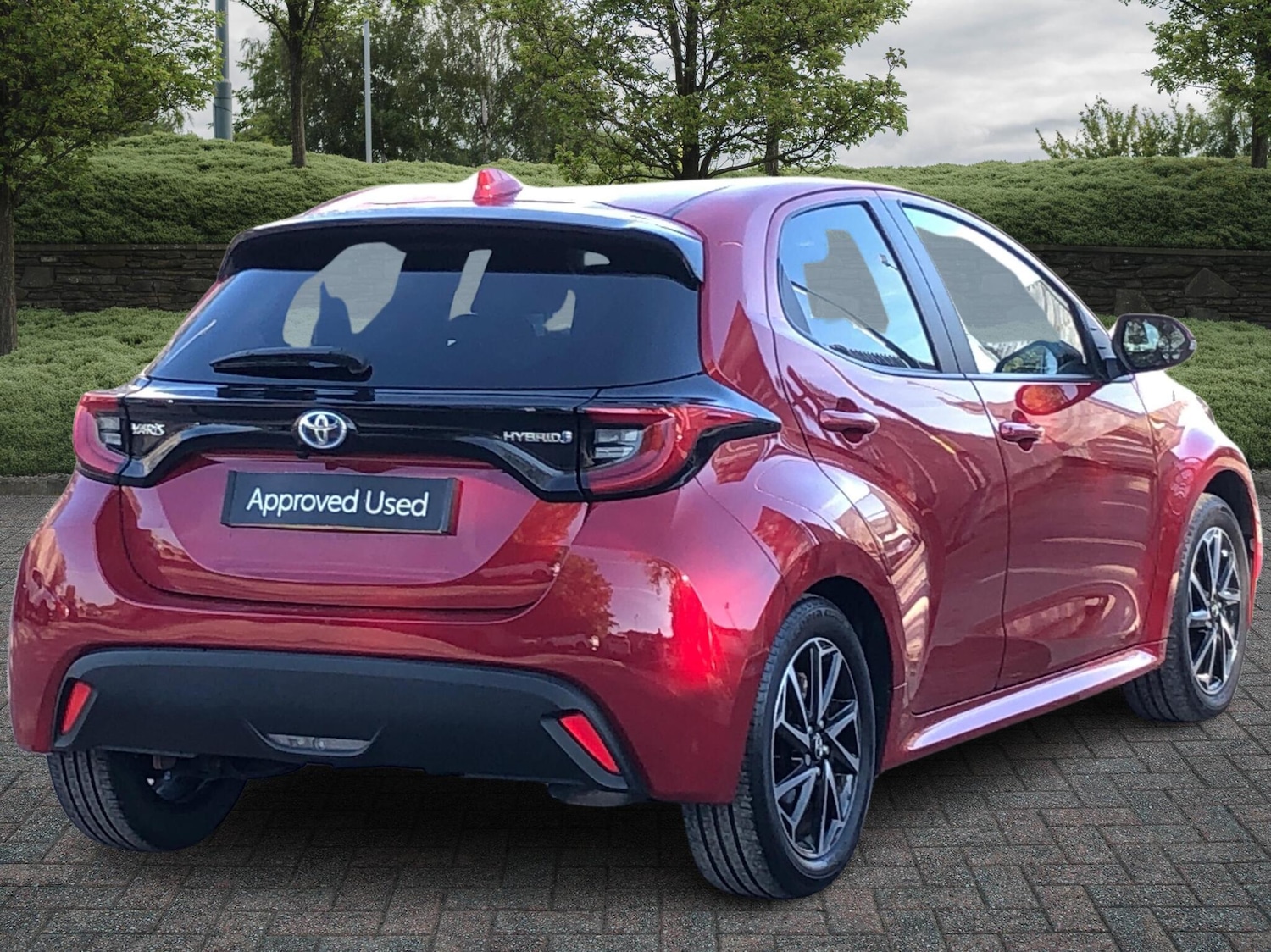 Used Toyota Yaris 2023 for sale - 76154334: Photo 2