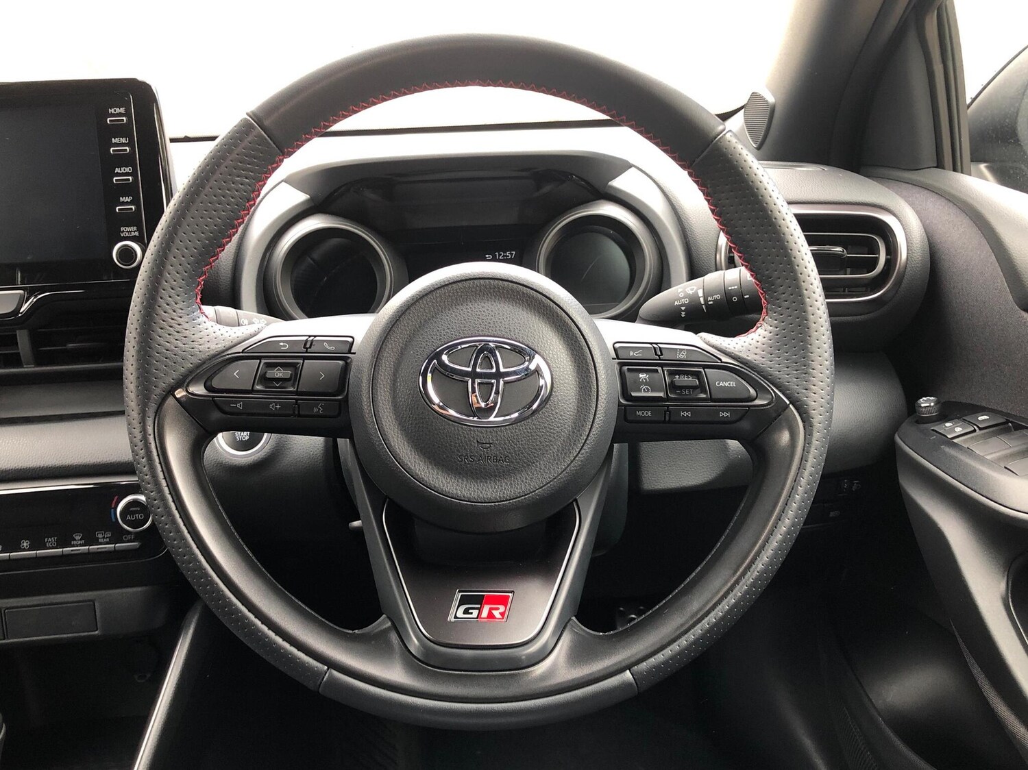 Used Toyota Yaris 2023 for sale - 76139824: Photo 8