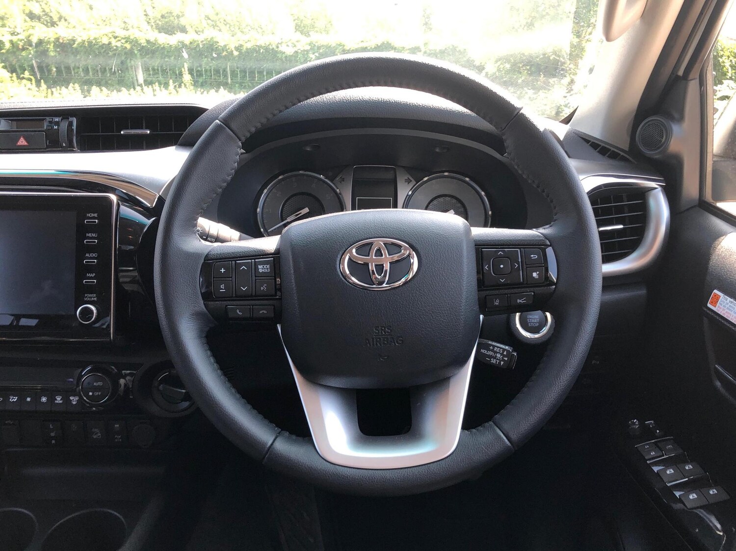 Used Toyota Hilux 2024 for sale - 77926832: Photo 12