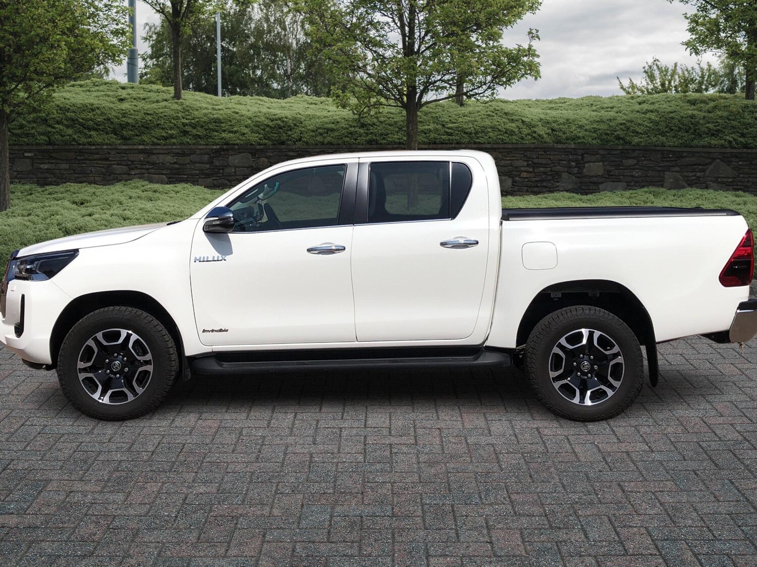 Used Toyota Hilux 2024 for sale - 77926832: Photo 7