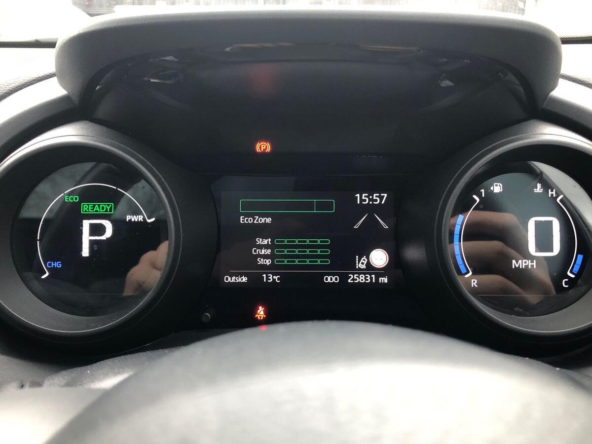 Used Toyota Yaris 2020 for sale - 77725247: Photo 10