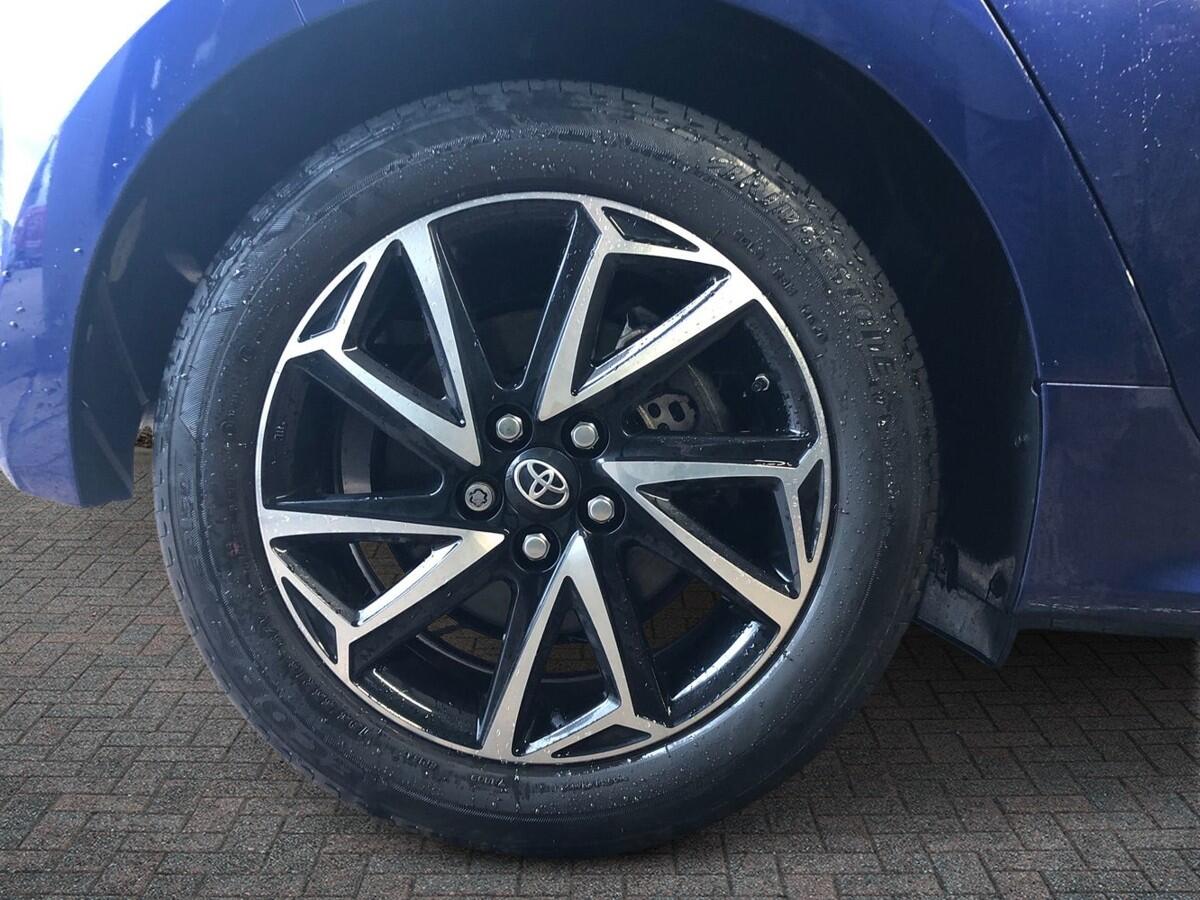 Used Toyota Yaris 2020 for sale - 77725247: Photo 18