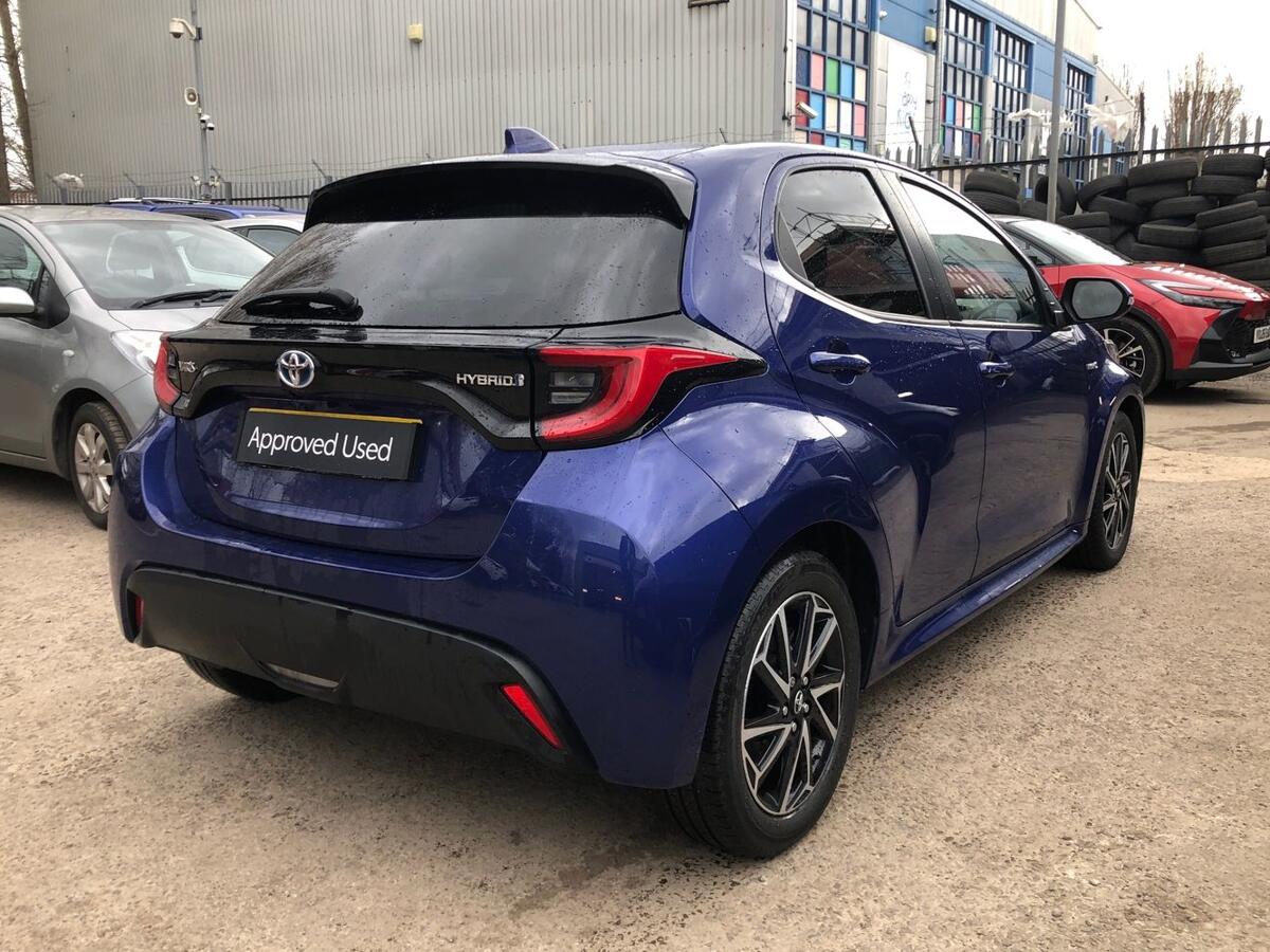 Used Toyota Yaris 2020 for sale - 77725247: Photo 8