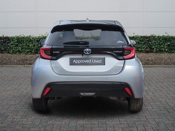 Used Toyota Yaris 2023 for sale - 79133529: Photo