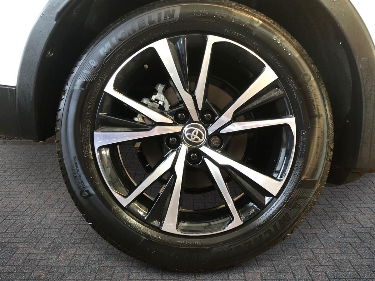 Used Toyota C-HR 2024 for sale - 77013513: Photo 6