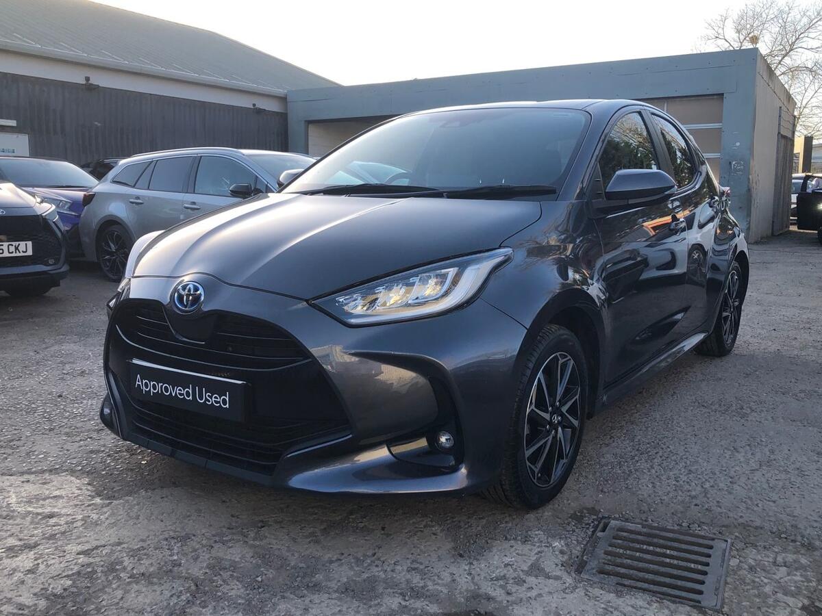 Used Toyota Yaris 2023 for sale - 77926920: Photo 21