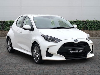 Used Toyota Yaris 2024 for sale - 77794840: Photo