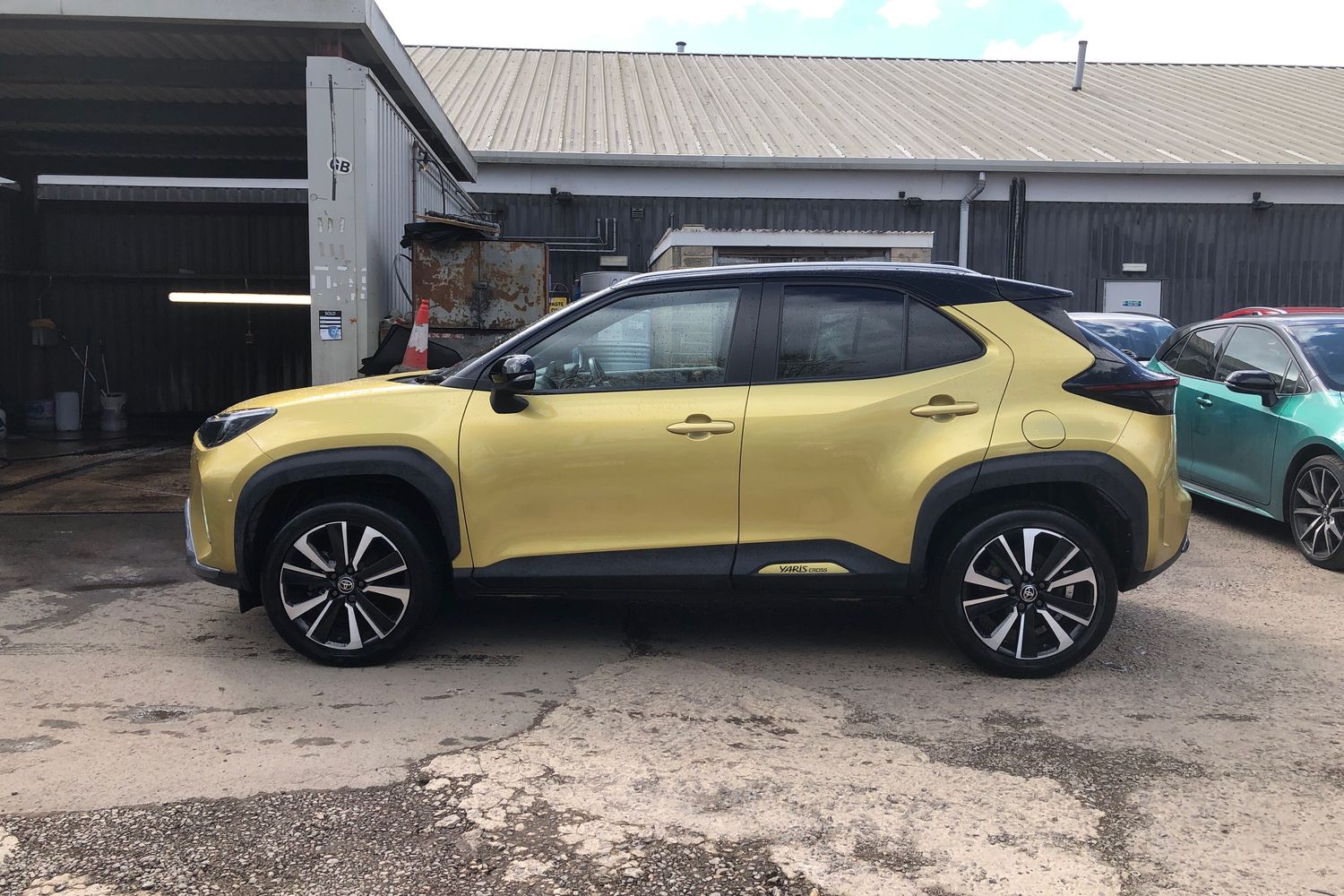 Used Toyota Yaris Cross 2022 for sale - 78117298: Photo 14