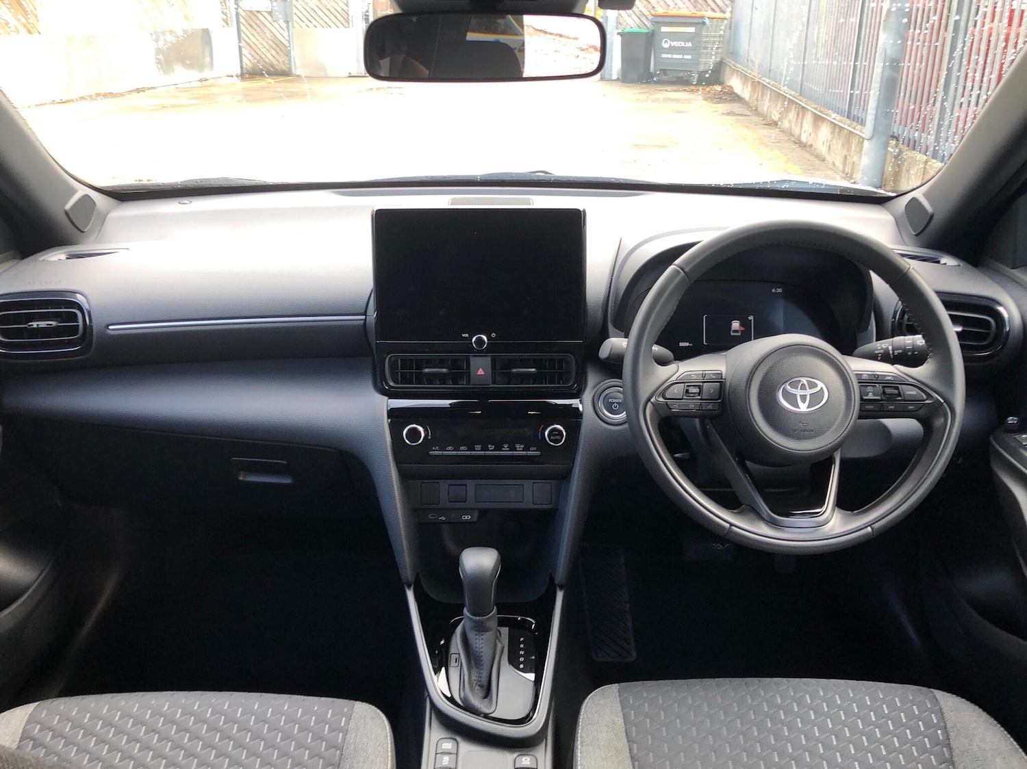 Used Toyota Yaris 2024 for sale - 76017643: Photo 11