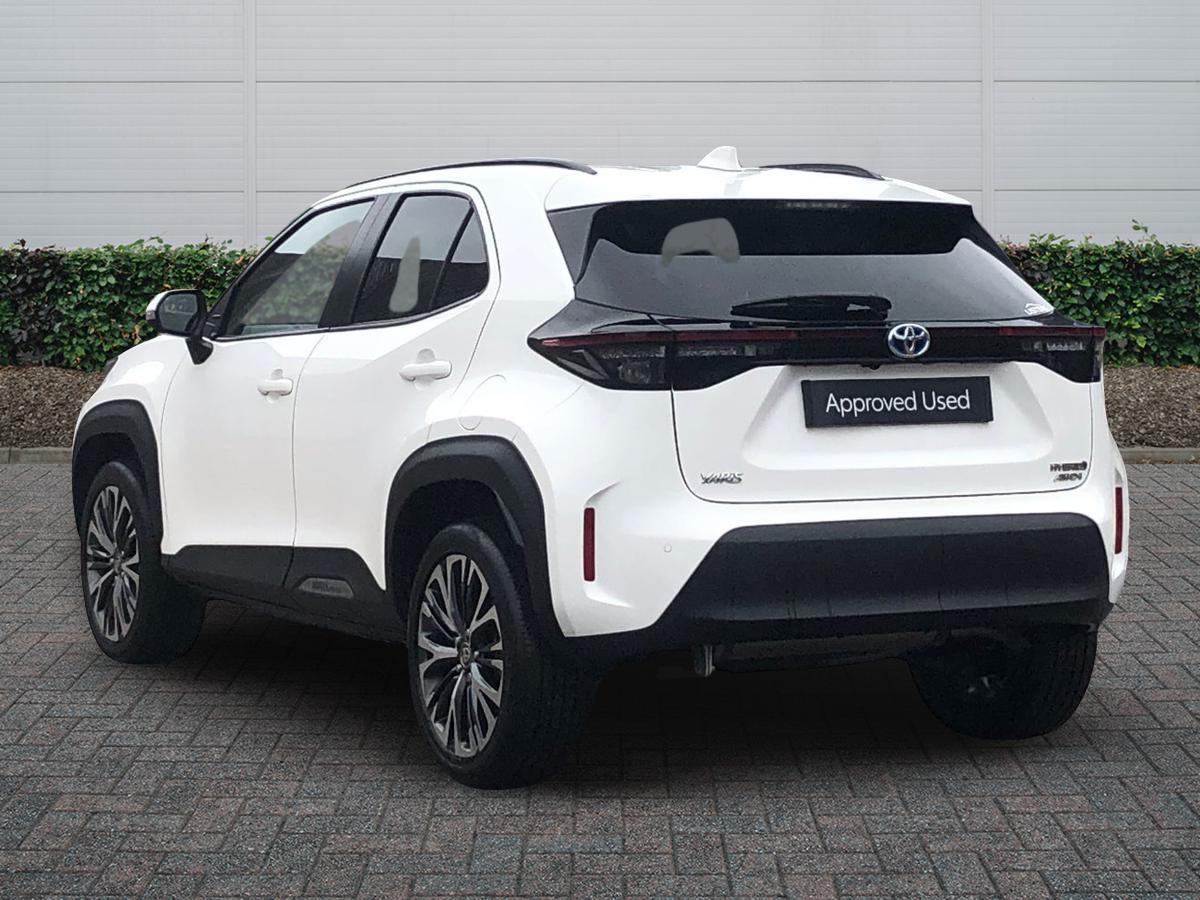 Used Toyota Yaris Cross 2023 for sale - 78063325: Photo 2