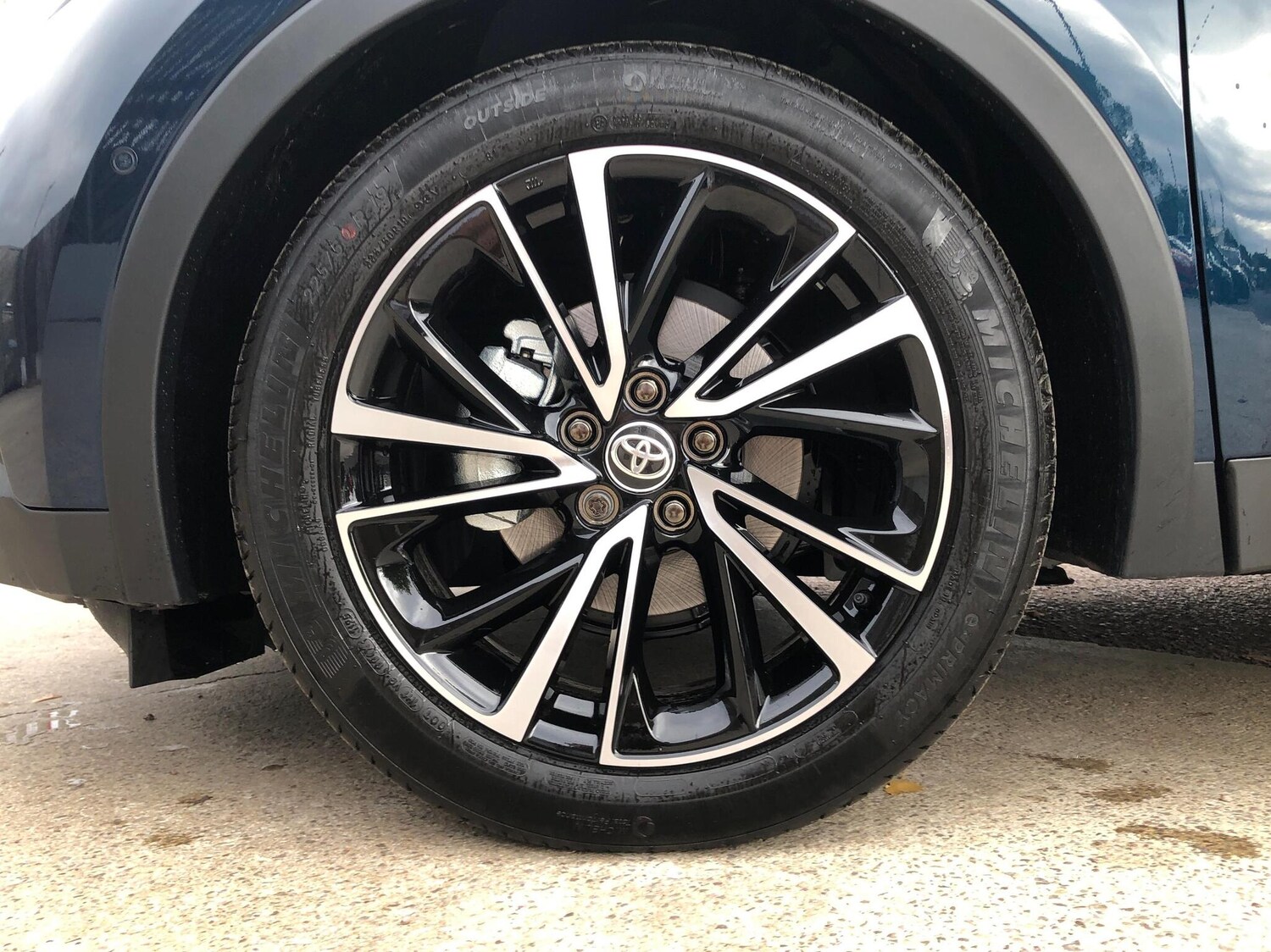 Used Toyota C-HR 2025 for sale - 77959267: Photo 24