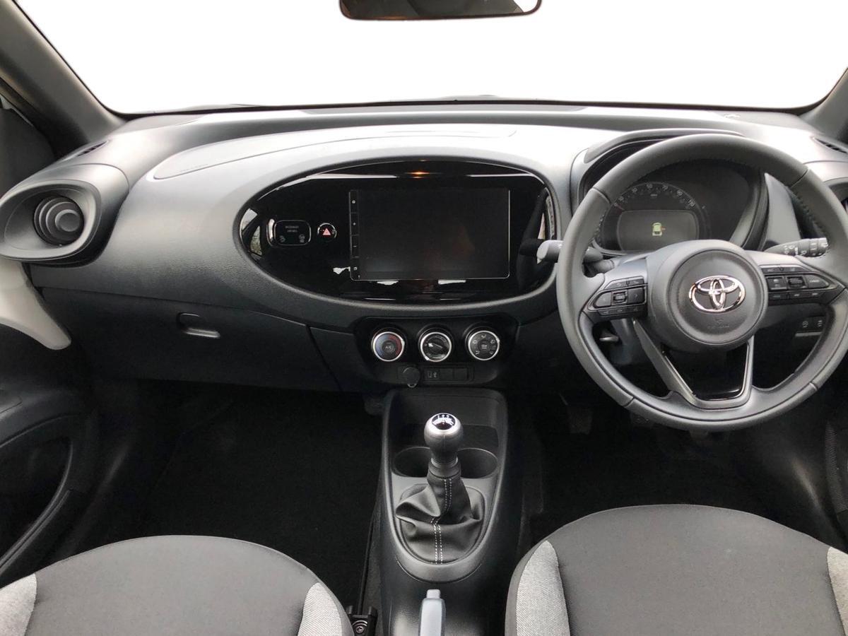 Used Toyota Aygo X 2025 for sale - 76586501: Photo 8