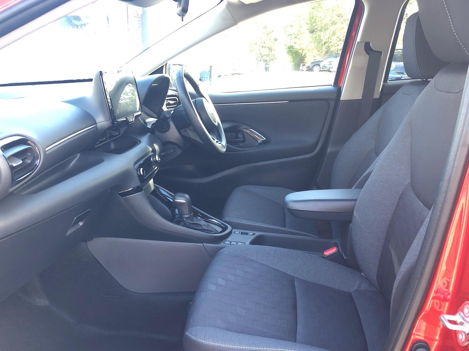 Used Toyota Yaris 2024 for sale - 76389754: Photo 12