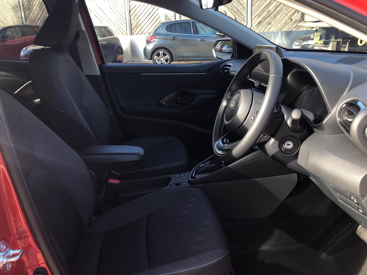 Used Toyota Yaris 2024 for sale - 76389754: Photo 13